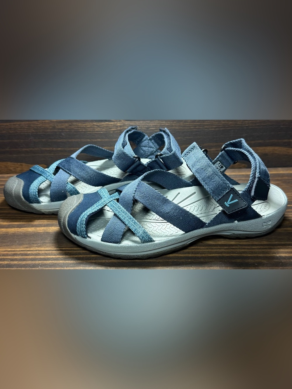 Keen Kira Women’s Size 7 Shoes Blue Grey Athletic Ankle Strap Sandals